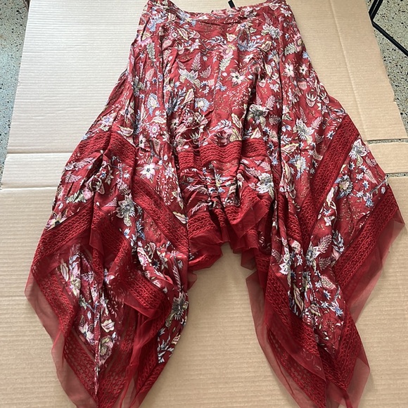 SOLD Bcbg MAX  Sz M asymmetrical Maxi floral Skirt - Picture 15 of 16